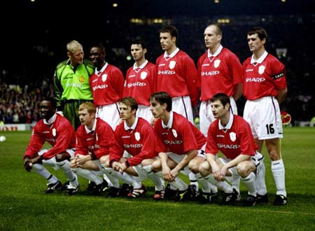 是棋迷们每 是棋迷们每